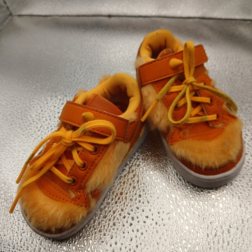 Adidas Orange & Gold Leather/Faux Fur Monsters Inc Sneakers Little Kids Size 4